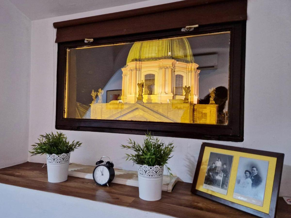 Apartament Karluv