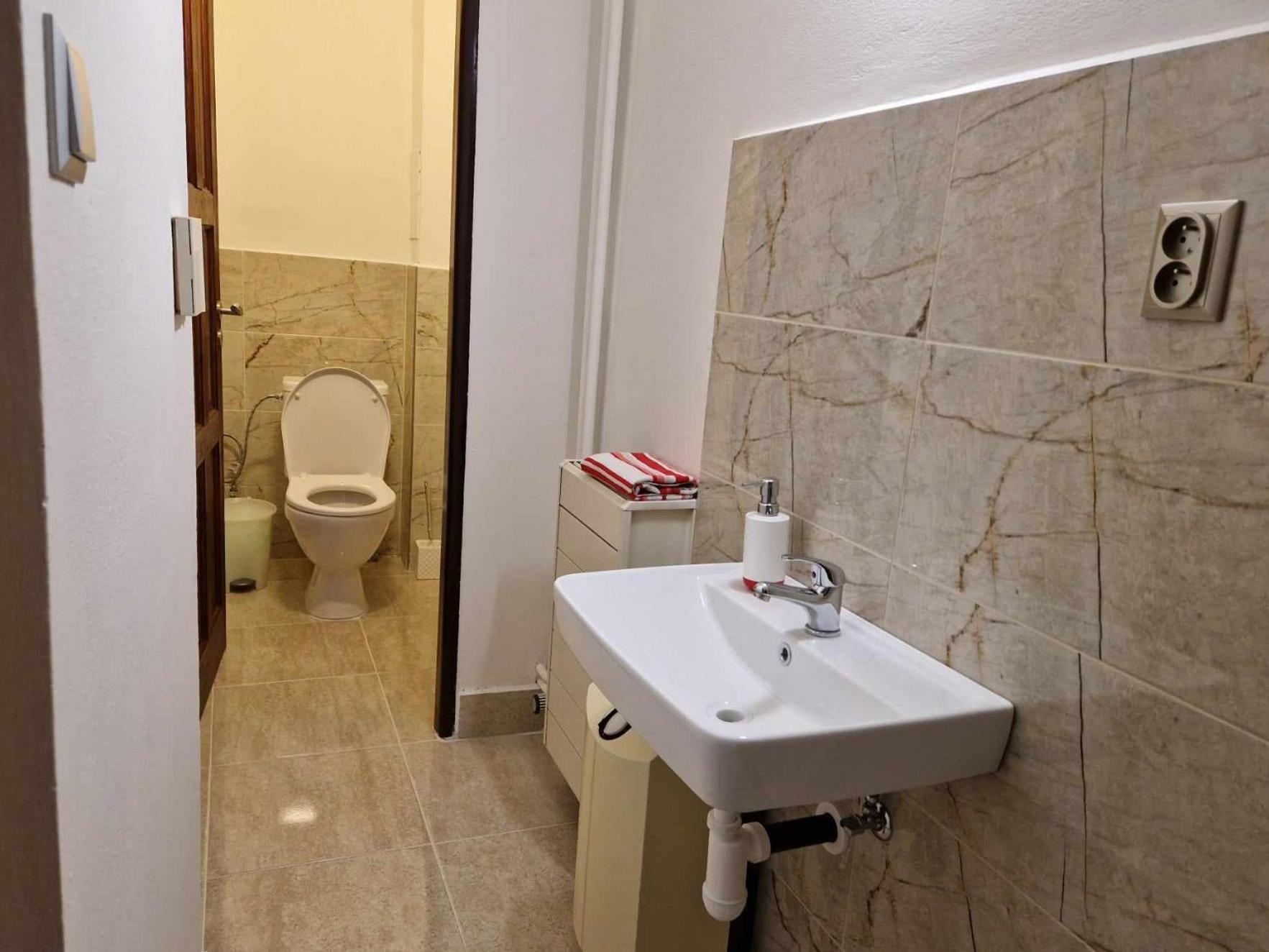 Apartament Karluv