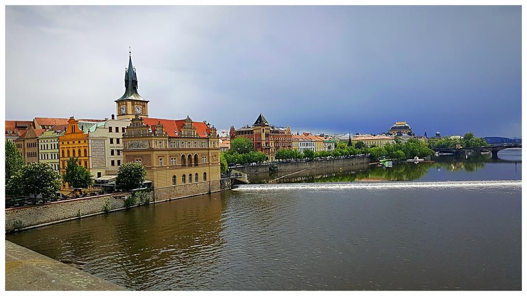 Karluv Praga